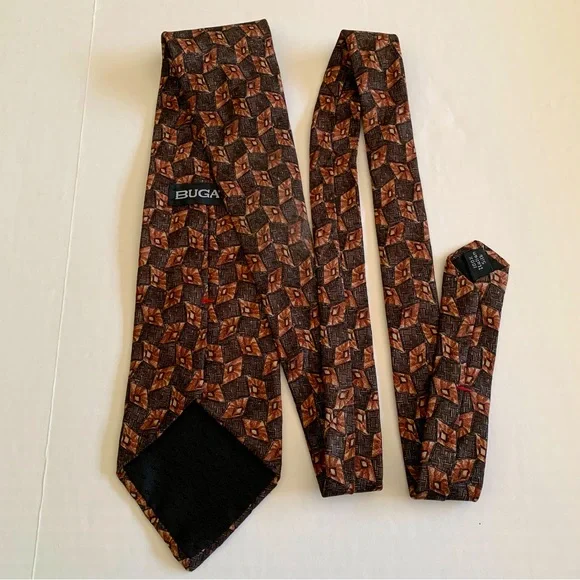 Bugatti. 100% Italian Silk Necktie. Brown and Orange diamond pattern on … - Picture 6 of 6